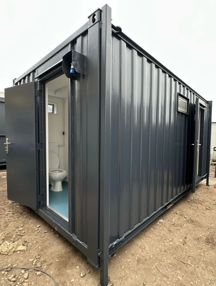 3 plus 1 Portable Toilet Block